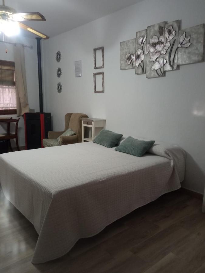Villa San Isidro Miguelanez Esterno foto